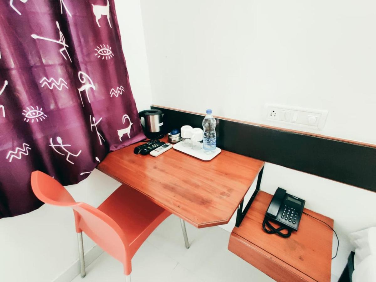 Raccoon Rooms Májszúr Kültér fotó